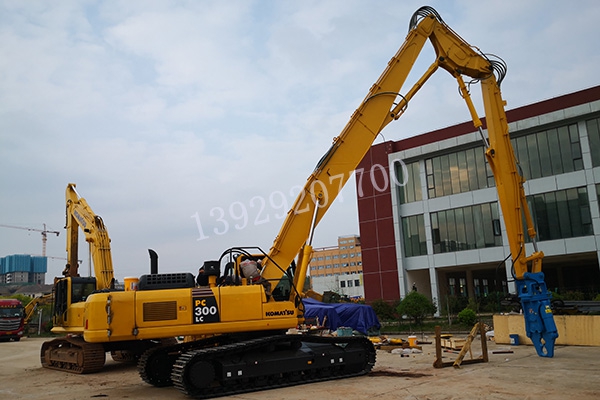 【挖掘機拆樓臂】什么是挖掘機拆樓臂？